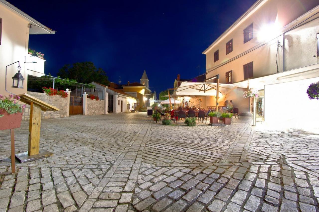 Apartment In Nin With Terrace, Air Conditioning, Wi-Fi 외부 사진
